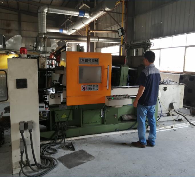 88噸鋅合金壓鑄機(jī)1臺(tái)